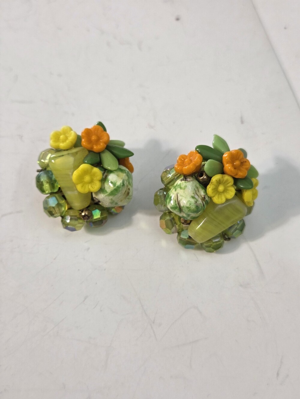 vtg hattie carnegie Beaded Floral Cluster Clip-On Earrings Green Yellow Orange